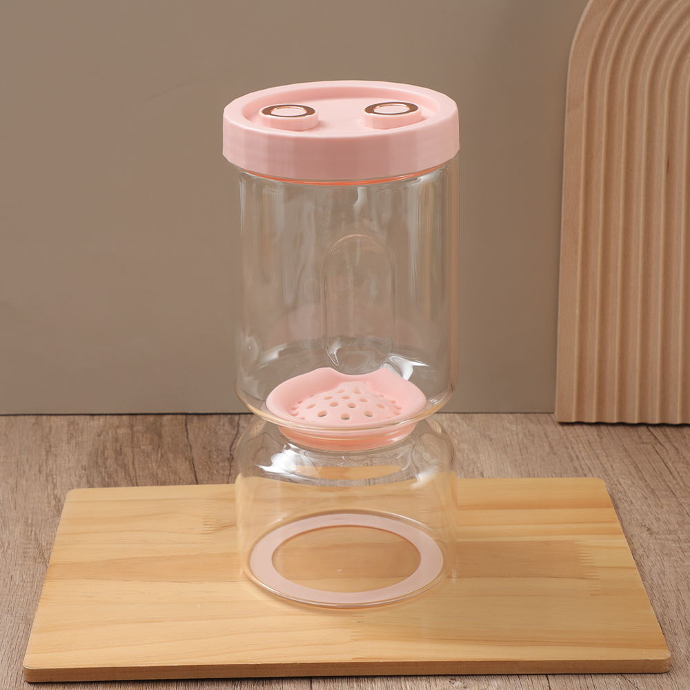 Einmachglas mit Rillengriffen